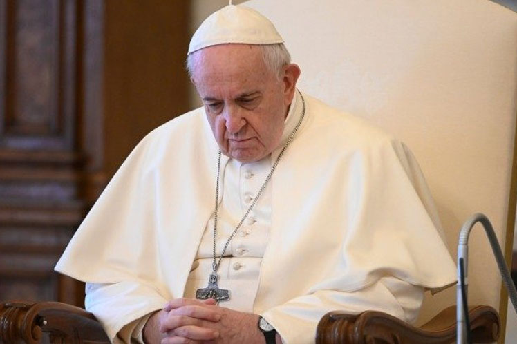 Papa Francisc începe o vizită istorică în Irak - papafran-1614884200.jpg