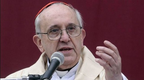 Papa Francisc spune un banc despre cum se sinucide un argentinian - papafrancisc-1426343916.jpg