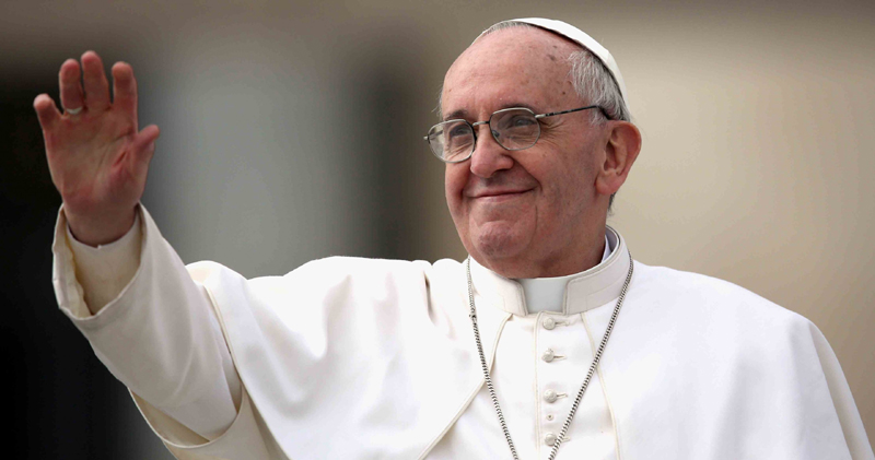 Papa Francisc anunță o reuniune mondială a episcopilor din regiunea amazoniană - papafrancisc-1508150565.jpg