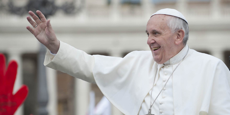 Papa Francisc le cere preoților să reziste 