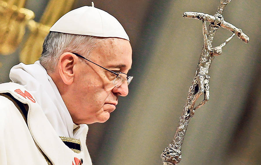 Papa Francisc, vizat de un ATENTAT - papafrancisc1-1411226712.jpg