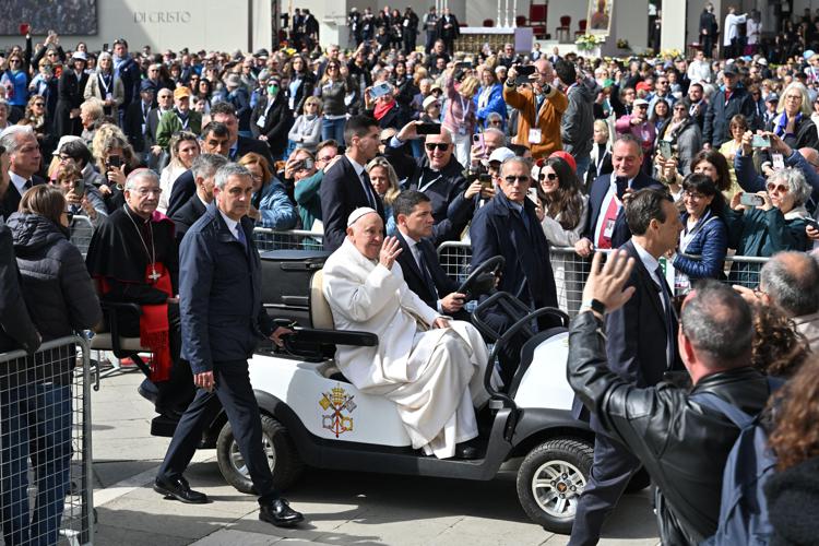 Papa Francisc, la Veneţia. Prima sa vizită în ultimele şapte luni - papavenezia2024afp-1714309459.jpeg