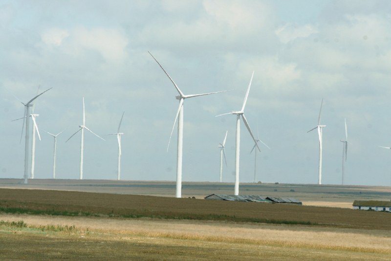 Producția centralelor eoliene s-a dublat în 2012 - parceoliene2-1357675898.jpg