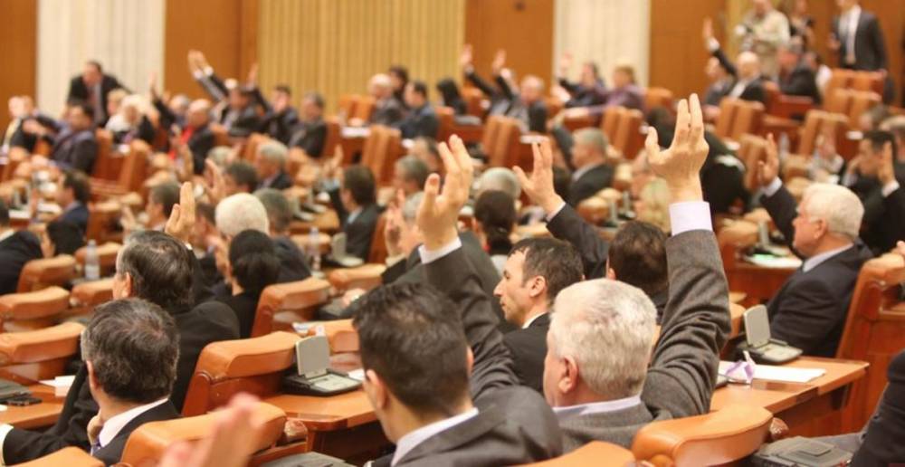 Parlamentarii și-au reînceput activitatea - parlamentari-1492510068.jpg
