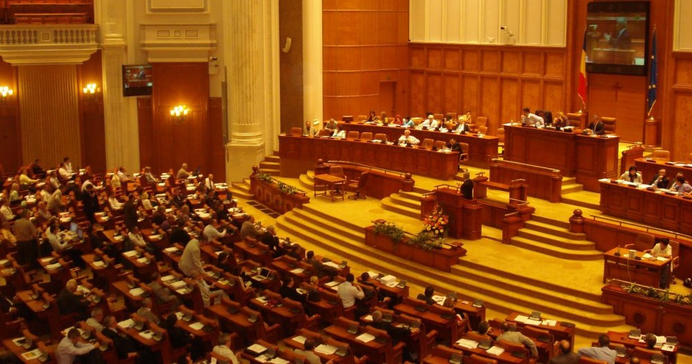 Parlamentarii PSD care vor vota moțiunea vor fi excluși din partid - parlamentariipsd-1560456224.jpg