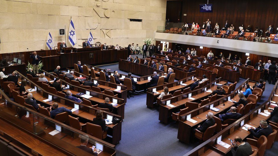 Parlamentul israelian a adoptat primul buget de stat după trei ani - parlamentisrael-1636034024.jpg