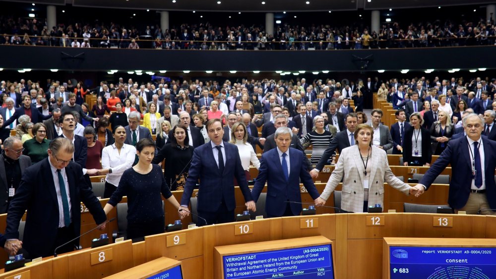 Parlamentul European a ratificat acordul de retragere a Regatului Unit din UE - parlamentul-1580418161.jpg