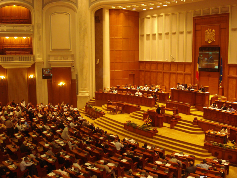 Parlamentul se reunește  pe 17 decembrie  într-o ședință solemnă - parlamentulsereuneste-1418219859.jpg