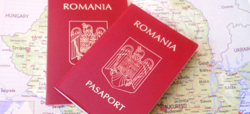 Propunere  legislativă. Pașapoartele  ar putea avea  10 ani valabilitate - pasaport-1514895823.jpg
