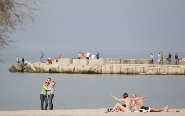 Aproximativ 40.000 de turiști au petrecut Paștele pe litoralul românesc - paste-1556523657.jpg