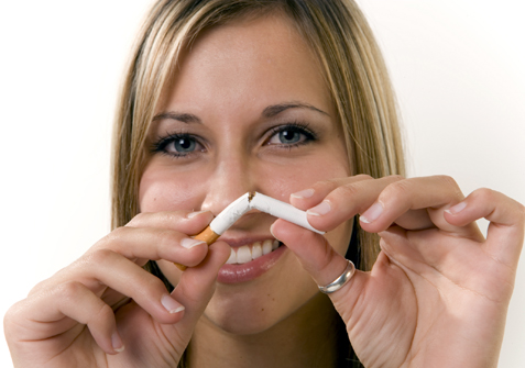 Femeile renunță mai greu la tutun decât bărbații - pastilafumat-1329407420.jpg