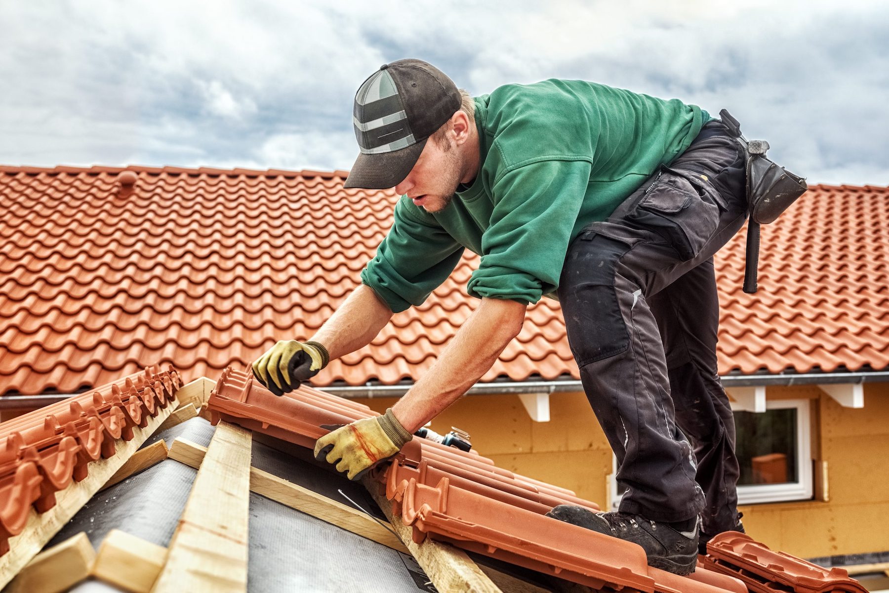 Păţanii la reparaţia acoperişului - patanii-la-repararea-1700246842.jpeg