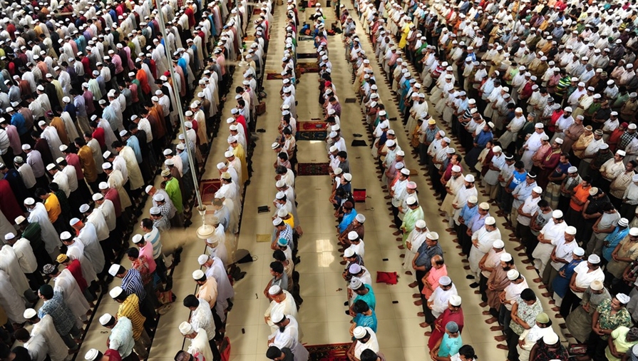 Credincioșii musulmani sărbătoresc Ramazan Bairamul - pb120817ramadanps2photoblog90050-1406542236.jpg