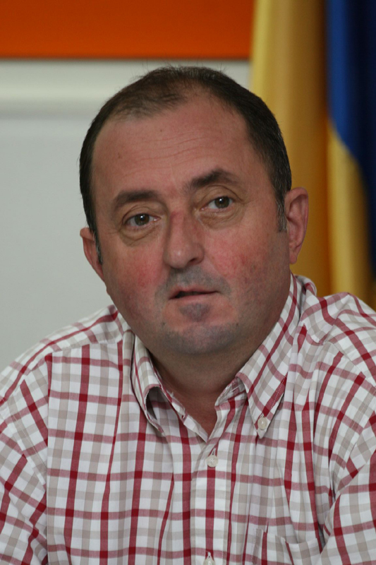 Constantin Chirilă și-a pus PDL-ul în cap. A votat pentru suspendarea lui Băsescu - pdlconstantinchirila1956-1340735463.jpg