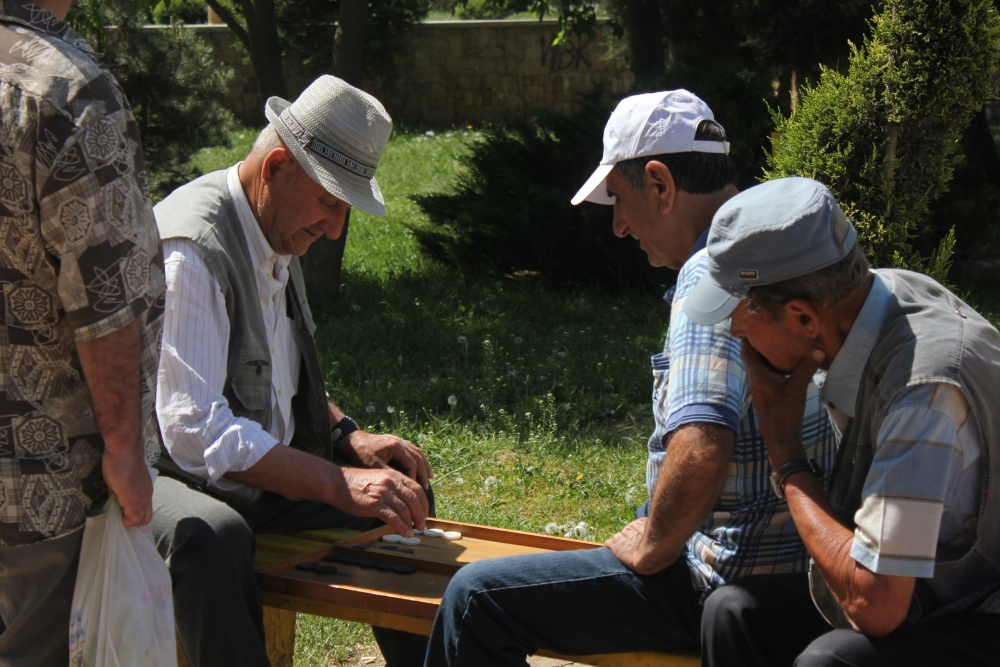 Unde pot petrece pensionarii din Constanța de 1 Mai - pensie1374531219-1430130594.jpg