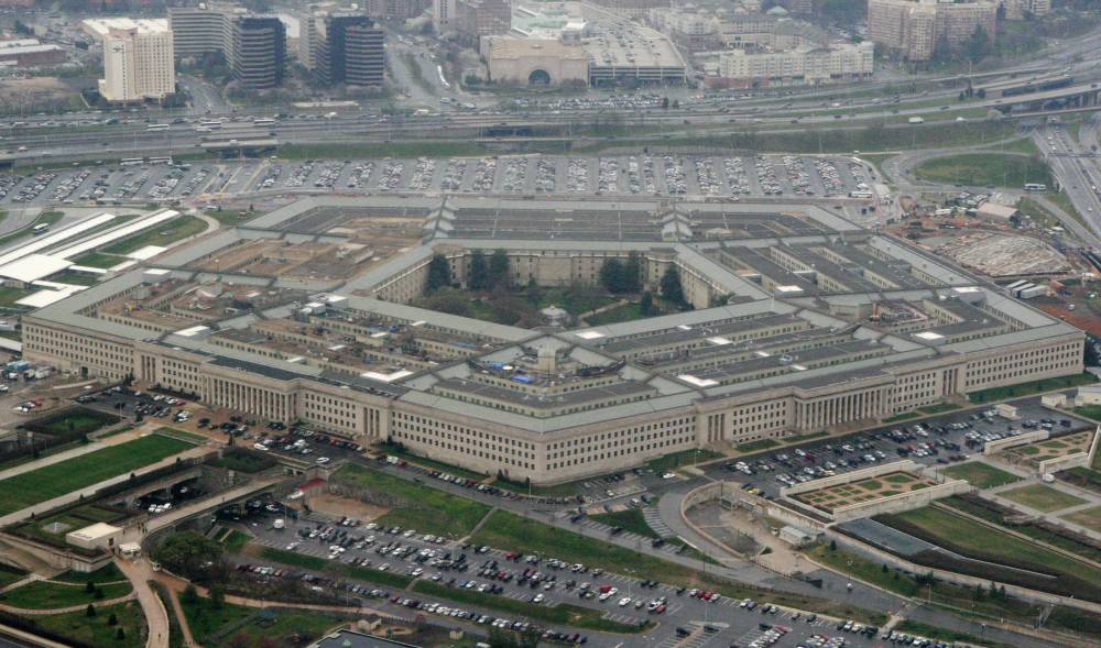Pentagonul a început ofensiva cibernetică împotriva ISIS - pentagon-1460125639.jpg
