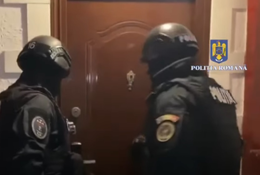 Poliţia Română: Zeci de percheziţii în dosare de trafic de droguri, evaziune fiscală şi spălarea banilor - perchezitii-1709190735.jpg