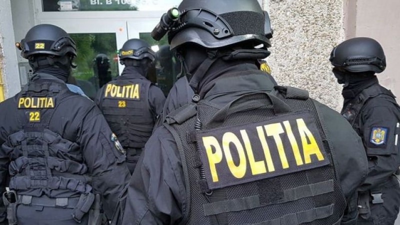 Evaziune fiscală și spălare de bani! Percheziții de amploare ale Poliției Române, duminică dimineața - perchezitii1-1652597011.jpg
