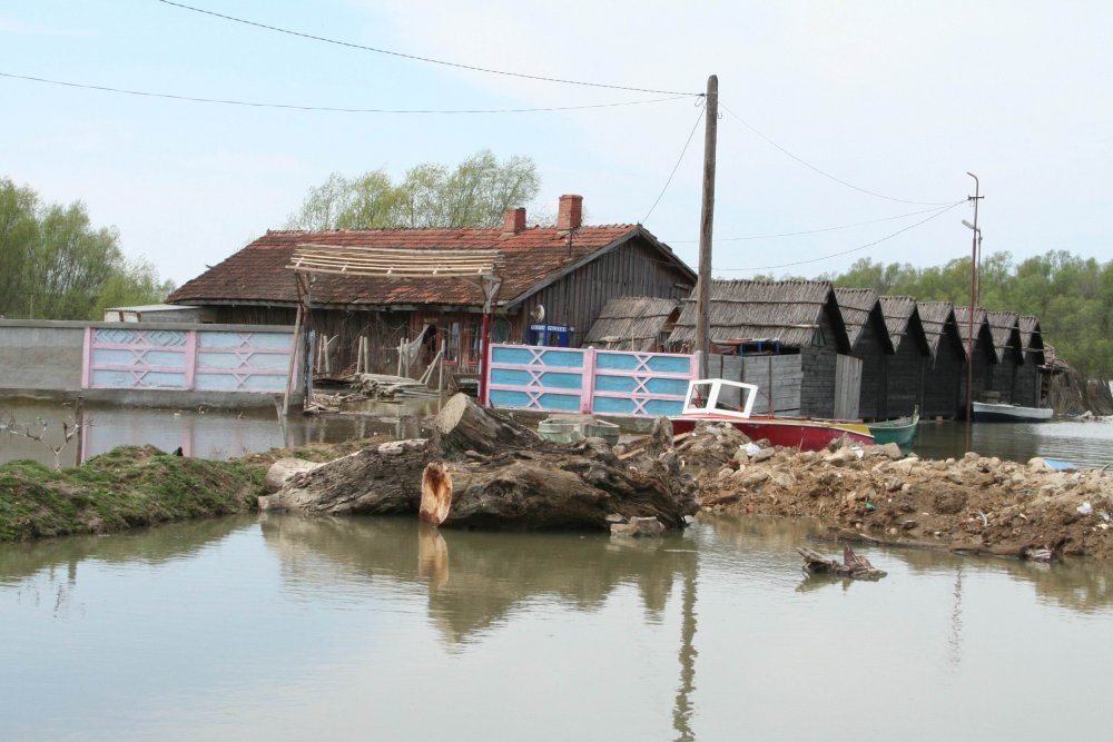 Pericol de inundaţii. Râurile din Dobrogea, sub cod galben şi cod portocaliu - pericol-1622532811.jpg