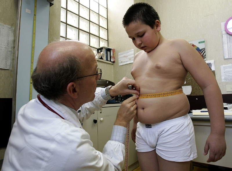 Pericolul obezității. La ce riscuri se expun copiii care depășesc greutatea ideală - pericolulobezitatii-1432059846.jpg