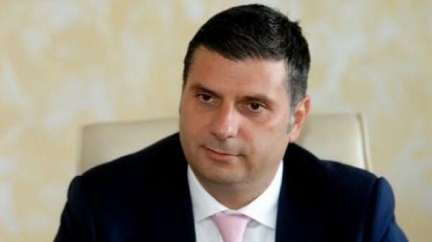 Iohannis a semnat decretul de numire a lui Alexandru Petrescu în funcția de ministru interimar la Ministerul Mediului de Afaceri, Comerț și Antreprenoriat - petrescu26325500-1486739157.jpg