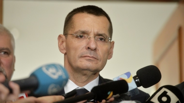 Petre Tobă, fostul ministru de Interne, audiat la DNA - petretobadoctorat30771200-1508827895.jpg