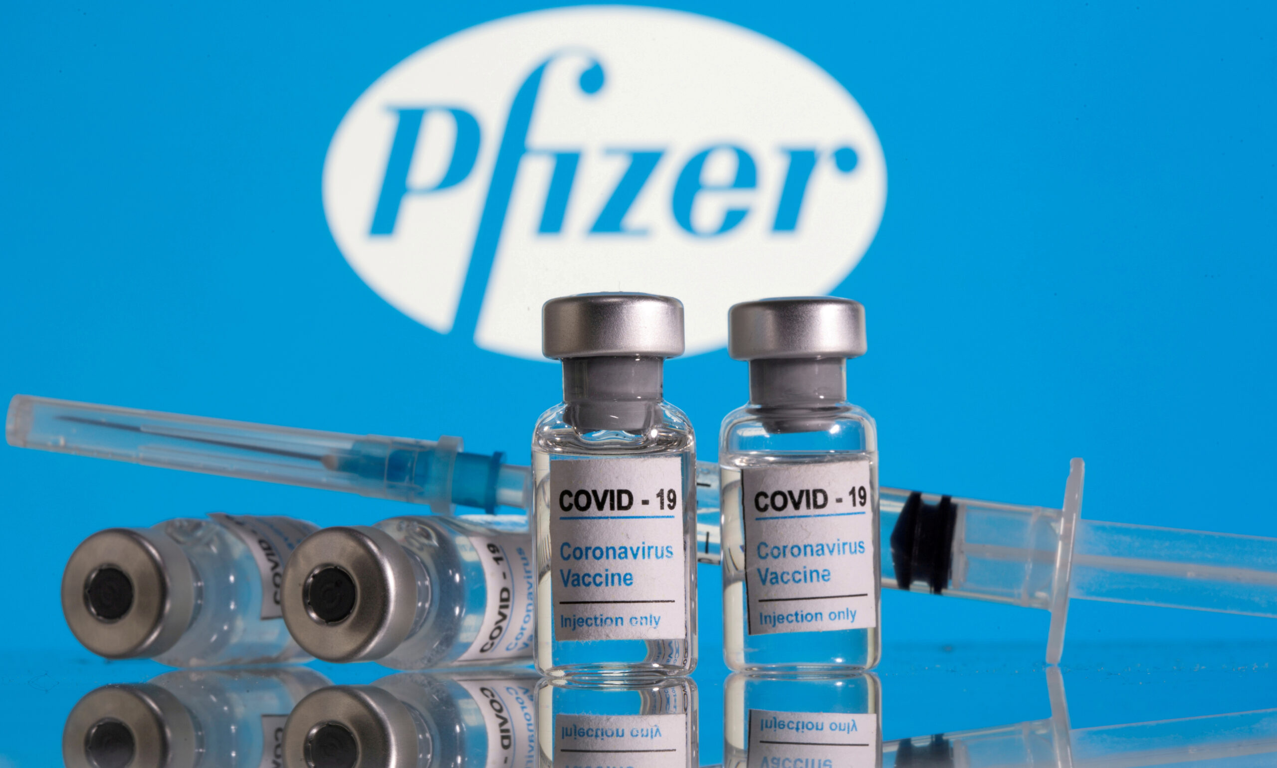 Pfizer a dat în judecată Polonia pentru că nu a plătit vaccinurile comandate - pfizerscaled-1700843769.jpeg