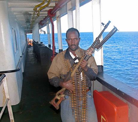 Anunț de ultima oră despre marinarul român răpit de pirați în Nigeria - pirat-1538136222.jpg