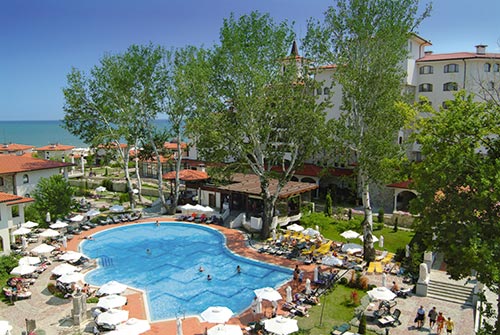 Presa germană avertizează asupra piscinelor hotelurilor de pe litoralul bulgăresc al Mării Negre - piscinahotelroyalhelenasands-1310710282.jpg