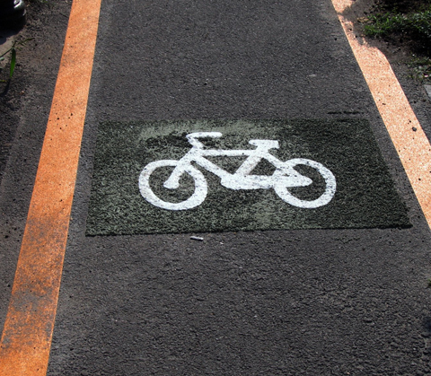 Primăria Năvodari vrea să amenajeze piste pentru bicicliști - pistabiciclete-1311628561.jpg