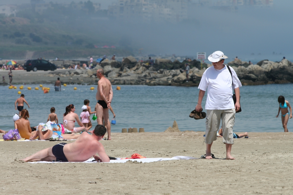 29,5% dintre turiștii români ai lunii august au ales să vină pe litoral - plajamodern1627-1380618498.jpg