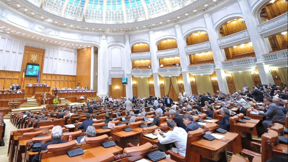 Plenul comun al Parlamentului dezbate proiectul legii bugetului de stat - plen14501327501481526739-1486368637.jpg