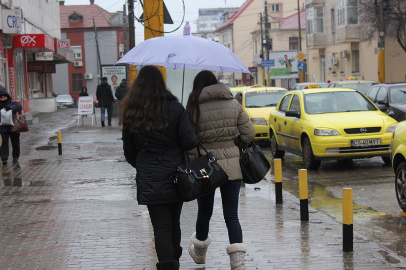 ANM. Cod galben de furtună și grindină, la Constanța - ploaie13596509131428395608-1430986473.jpg
