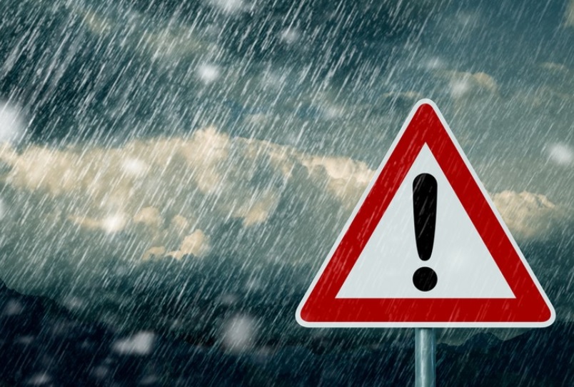 Ploaie torenţială pe A2 Bucureşti-Constanţa şi A4 Ovidiu-Agigea; există risc de acvaplanare - ploaietorentiala-1678562811.jpg
