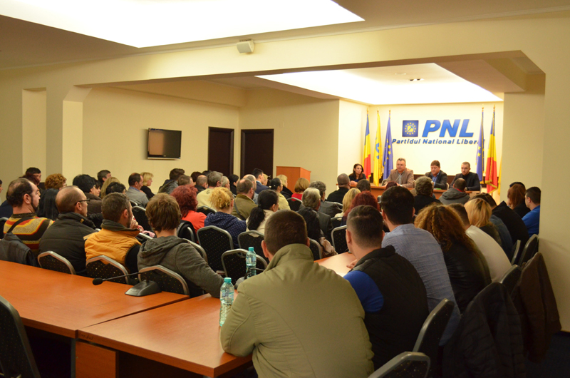 Aproximativ 200 de membri au plecat  din MP Constanța și s-au înscris în PNL - pnl-1447602941.jpg