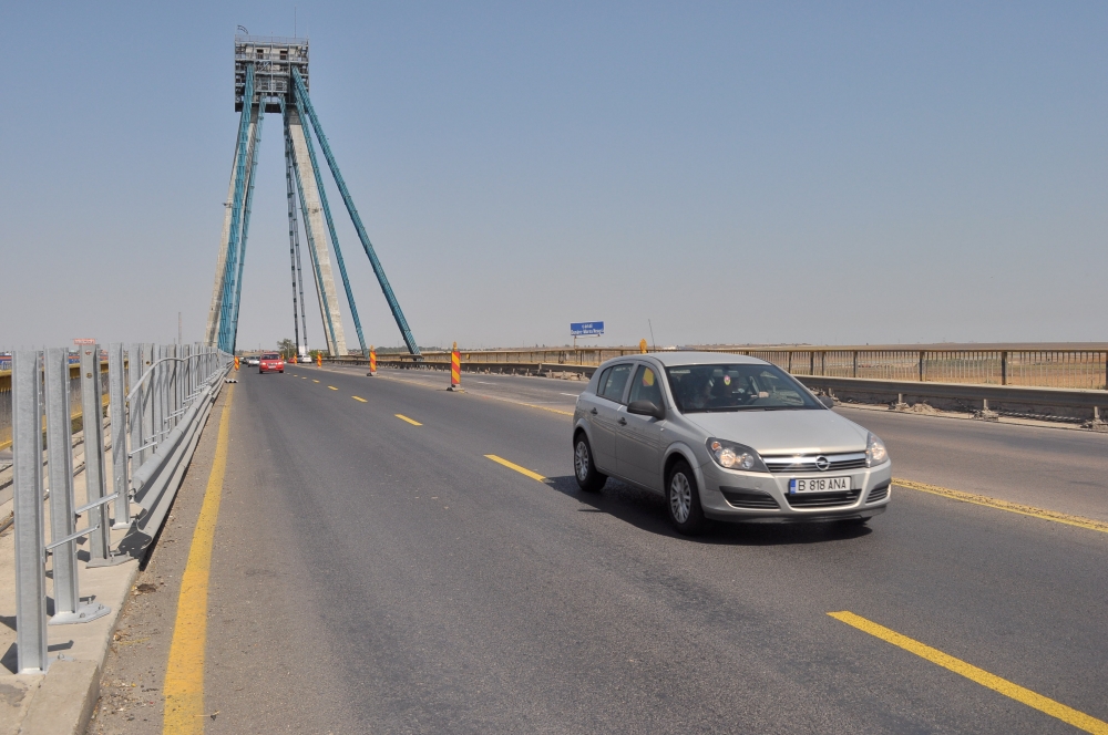 Atenție șoferi! Restricții pe Podul de la Agigea - podagigea25-1355311390.jpg