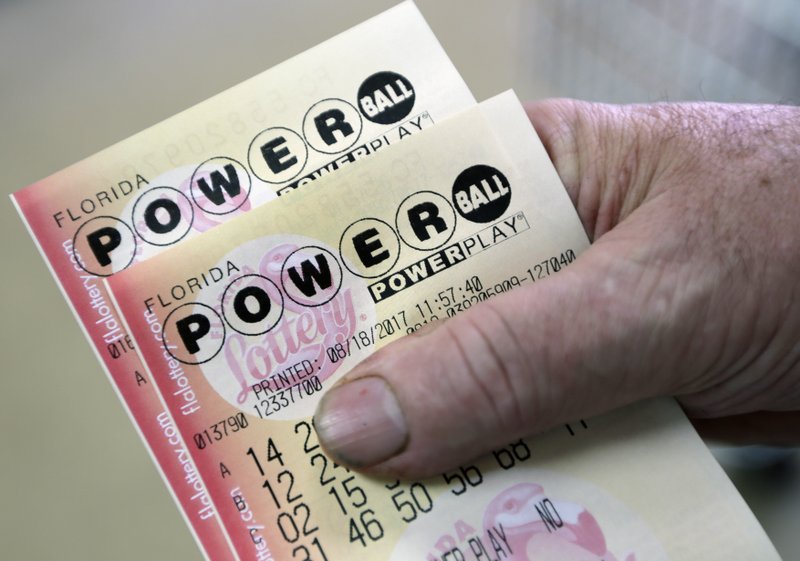 Doi americani au câștigat peste un miliard de dolari la loteria Powerball - poker-1515398972.jpg