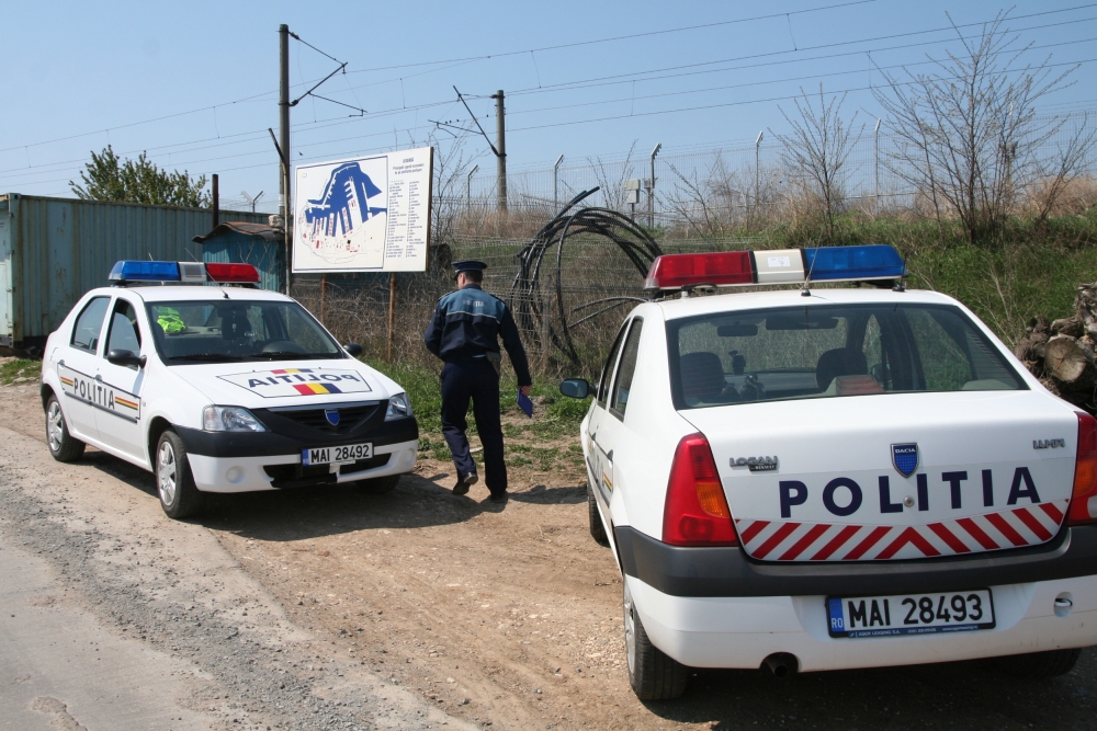 Urmărit general băgat la răcoare de polițiștii din Cernavodă - pol2-1357822449.jpg
