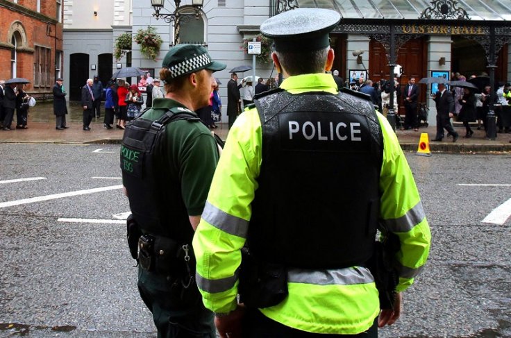 Anchetă a Poliției din Irlanda, după ce mai mulți români au fost atacați brutal, în casă, cu bâta - policeservicenorthernireland-1546939993.jpg