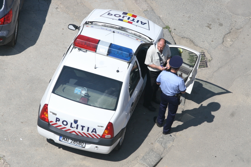 ACCIDENT cu trei mașini, în municipiul Constanța - politia-1395395202.jpg