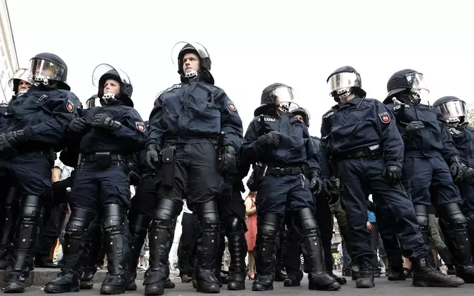 Germania ia măsuri extreme în lupta cu extremismul terorist - politia-1469546780.jpg