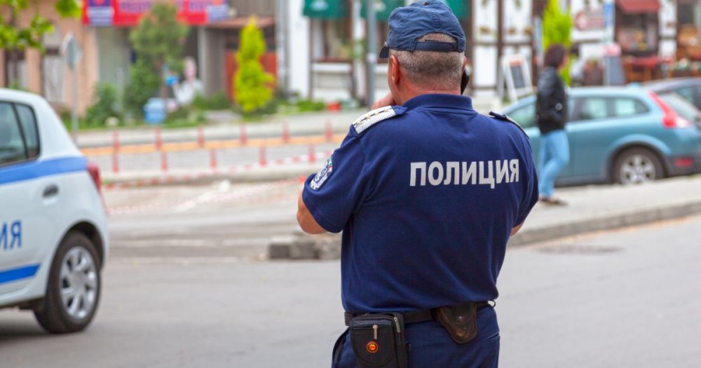 Bulgaria a ridicat pentru cetățenii UE interdicția de intrare pe teritoriul său - politia-1590134326.jpg