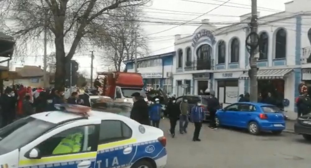 VIDEO / Poliția a dat amenzi de 7.000 lei la un cortegiu funerar, la Constanţa - politia-1609684022.jpg