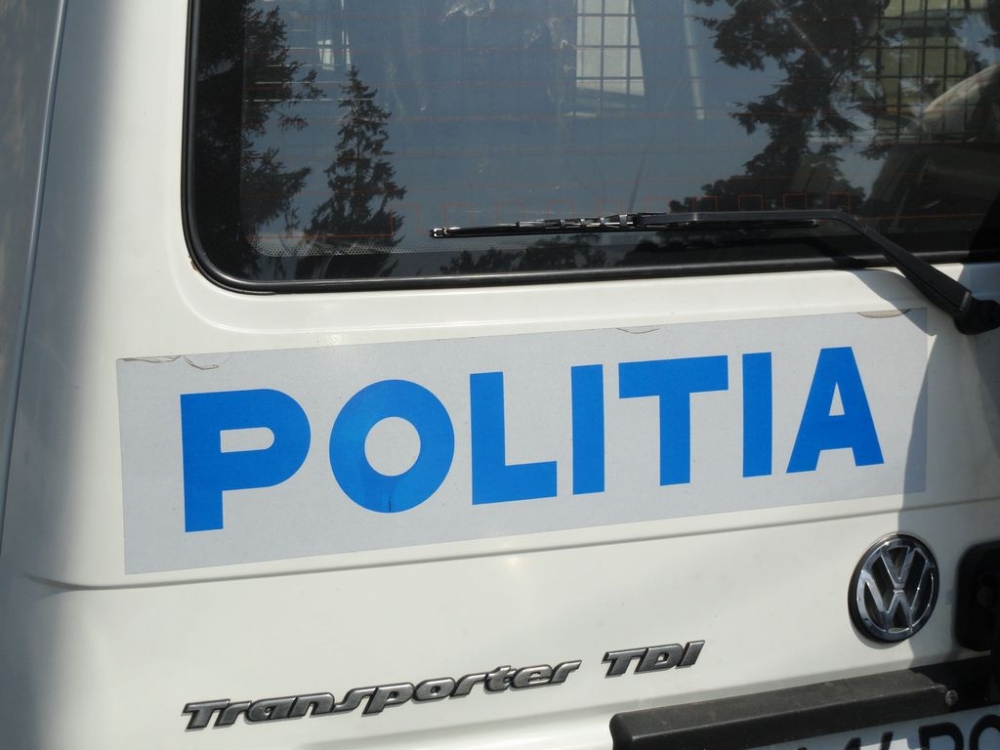 Șeful Poliției Române, numit politic? - politia13520285791-1395845267.jpg