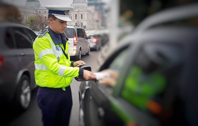 COD RUTIER / Șoferii cu permisul suspendat ar putea alege perioada în care să nu mai circule pe drumurile publice - politiaromanapolitistsofer598604-1552812894.jpg