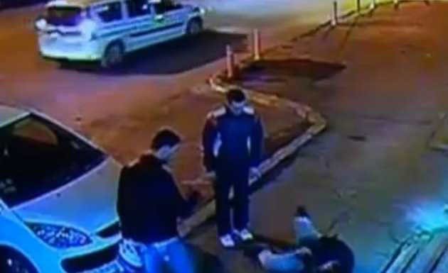 Polițist din Tulcea, snopit în bătaie pe stradă! VIDEO (imagini violente) - politistdefrontieratulceabatut-1352675918.jpg
