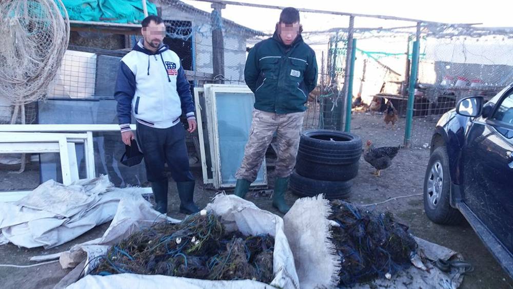 Peste 200 kg de pește, confiscate de polițiștii de frontieră - politisti-1480936775.jpg