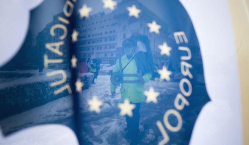 Polițiștii refuză amendarea persoanelor care nu poartă mască. Sindicatul Europol: ”Reacționăm la nepăsarea guvernului” - politisti-1641483428.jpg