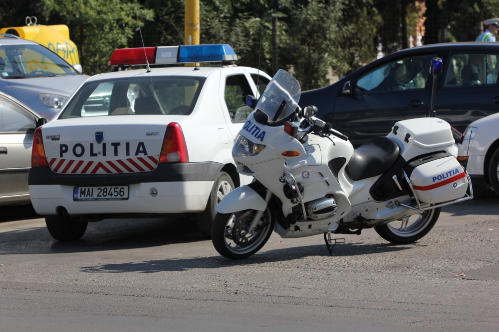 Accident pe autostrada Constanța - București - politistipolitie9-1361703742.jpg