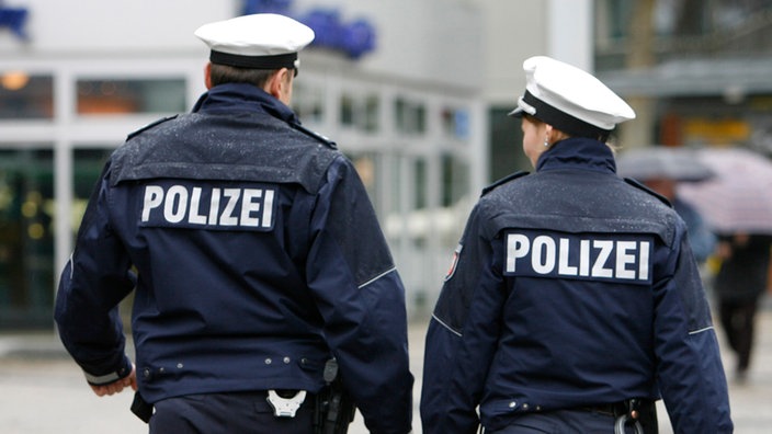 Patru români s-au înecat în Germania, într-o singură zi. Doi tineri de 19 ani, printre victime - polizistennrw100vgseapremiumxl-1531820250.jpg